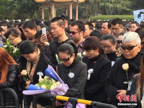 ����Ҧ������������ʽ���� ���Ժ����ͱ�