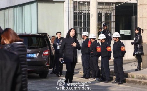 ����Ҧ������������ʽ���� ���Ժ����ͱ�