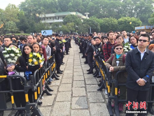 ����Ҧ������������ʽ���� ���Ժ����ͱ�