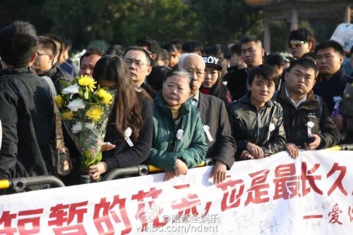 ����Ҧ������������ʽ���� ���Ժ����ͱ�