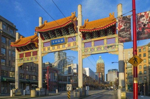 һ���������������˽ֵ���Ƭ