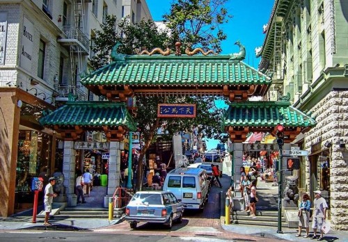 һ���������������˽ֵ���Ƭ