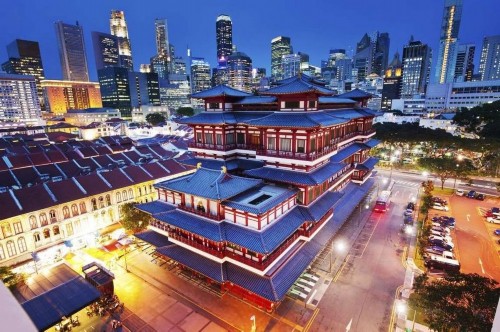 һ���������������˽ֵ���Ƭ