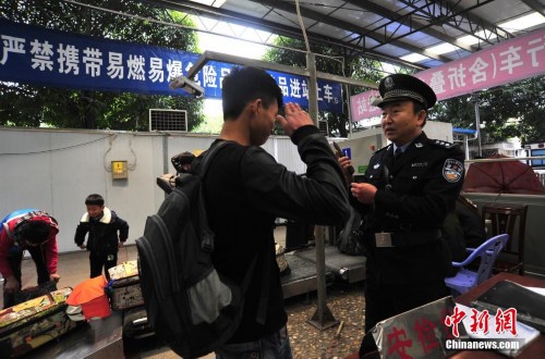 ��ͼƬ���¡��������Ƶ����һ�ഺ�˸�