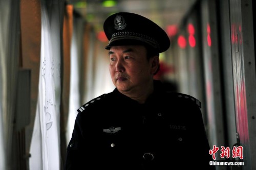 ��ͼƬ���¡��������Ƶ����һ�ഺ�˸�