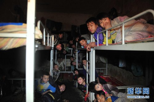 ͼƬ���£���𡰴�ͨ�̡���Ū��Сѧ