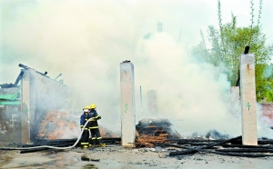 中大南方学院“男神”老师刷爆学生朋友圈(图) 中大南方学院“男神”老师刷爆学生朋友圈(图)