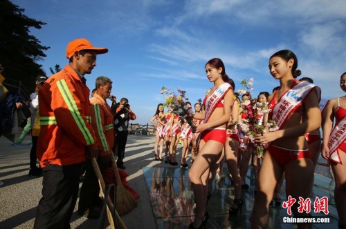 Ӿװ��Ů�����»�����������