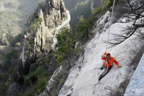 Ӿװ��Ů�����»�����������