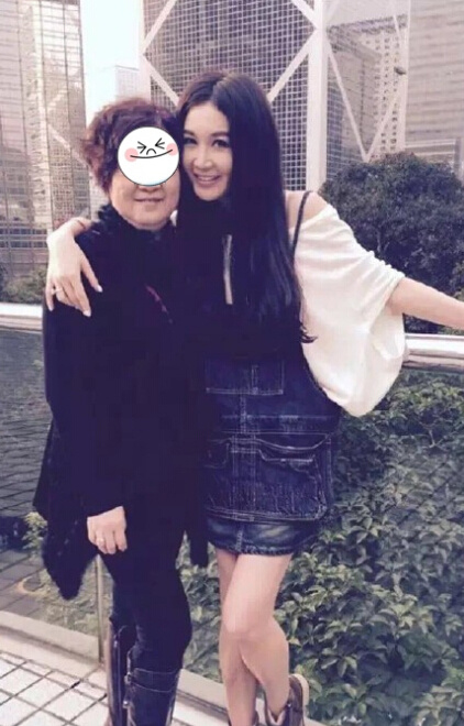 48���±�ϼ��ͬѧ�ۻ� ��������Ӱ����ĸŮ