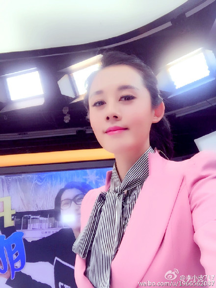 ������Ů����ɹ�٤�� ����װ�㺹����