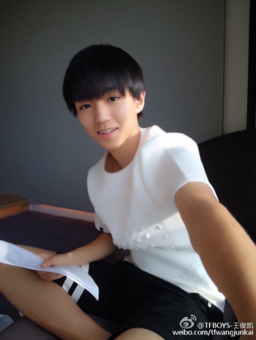 TFboys������Ϊ��˿���ŸĴ����֣���Ĳ�����