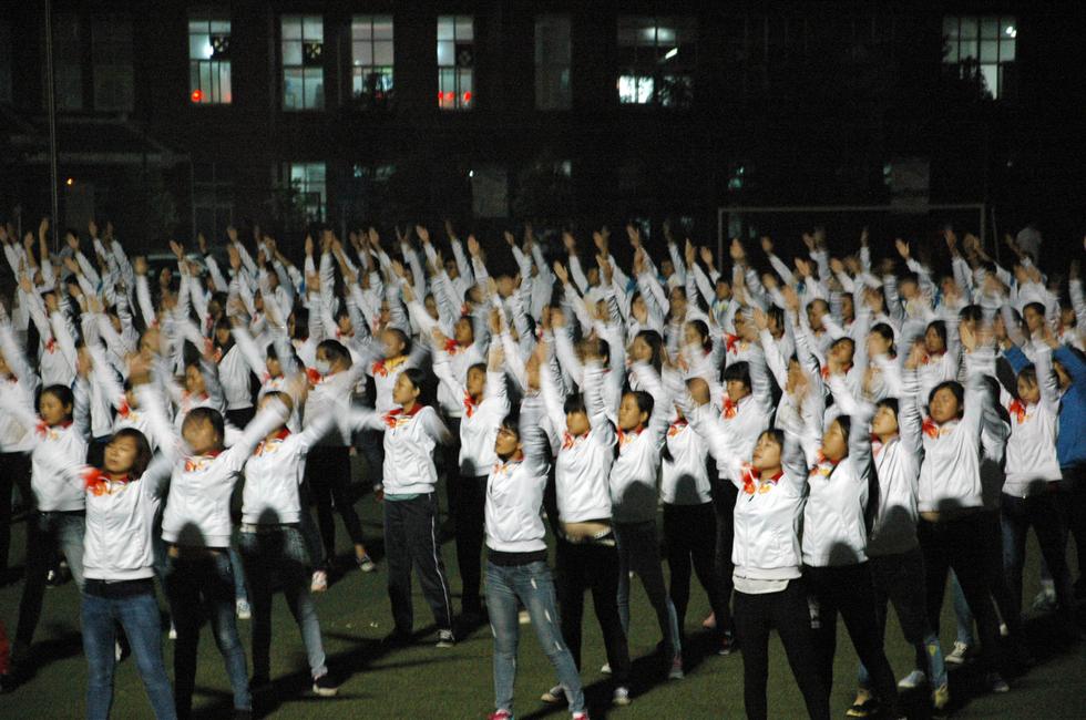 ����һ��Уѧ����ҹ���㲥��� ������(ͼ)