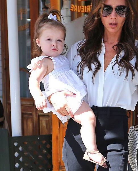 ��ޱ١��Ϊ�Ϸǻ���Ů��������̾���ǻ�����Ǻ�