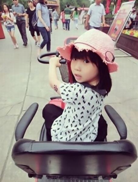 ��ޱ١��Ϊ�Ϸǻ���Ů��������̾���ǻ�����Ǻ�