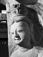 ��Ц¶�������ѣ����Է����ȡ�̬