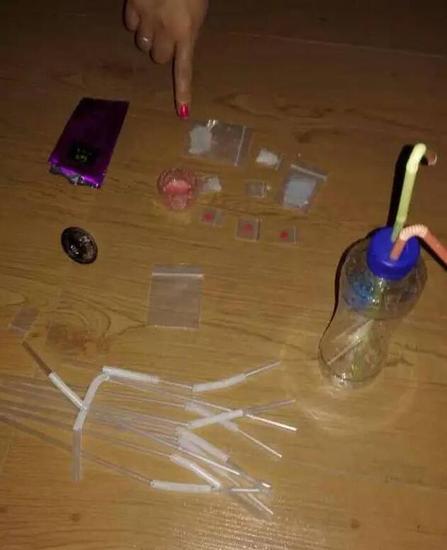 90后母亲忙吸毒 1岁多孩子饿得在家吃纸张(图