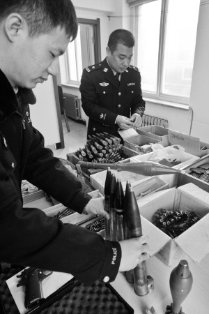 ���������ӷǷ�����ǹ֧��ҩ���̾� ����������Щ����ǹ֧��ҩ���м���