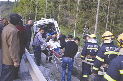 �Ȼ��������·��ͼƬ�ɽ����ṩ