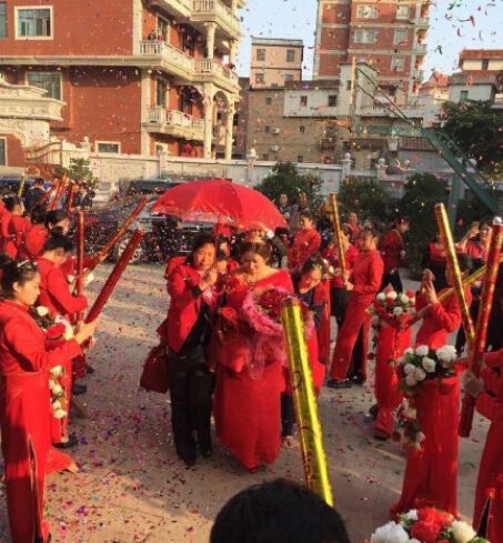 ��������Ƹ��600�� ������1��Ԫ��һ�ܷɻ�