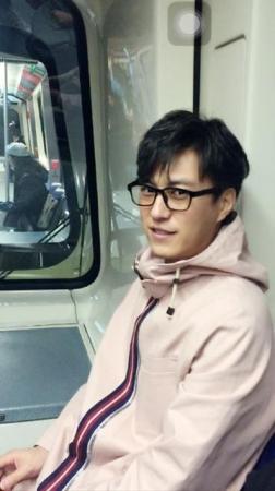 ӣ���ۣ����ϸɲ�������һ����Ůɫ�ô���