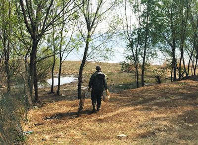 揭捕售利益链:多店售放生动物 有放生点收门票