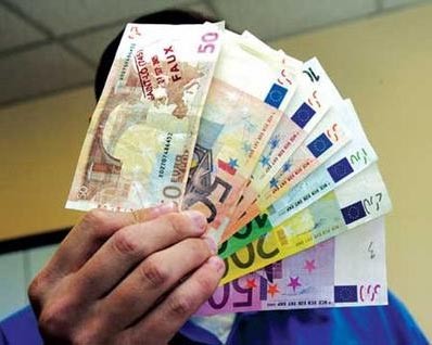 盘点各国奇葩假钞