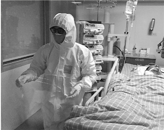 聚焦男护士:日行2万步 去妇产科实习时会脸红