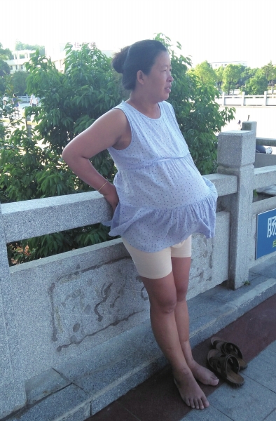 ������������Աĸ�ײ�����Ӥ:��Ӧ����������