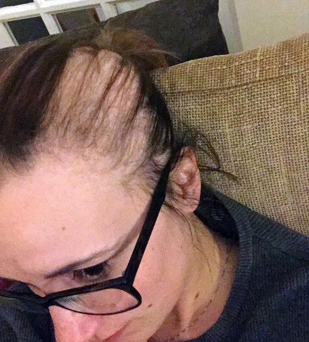 ��ĩ����ѹ���� ӢŮ��ѧ��������ͷ�������ͺͷ