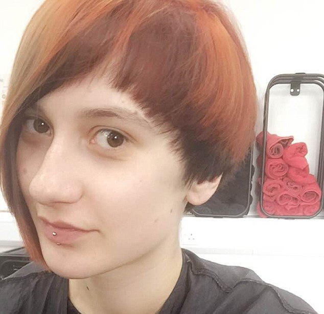 ��ĩ����ѹ���� ӢŮ��ѧ��������ͷ�������ͺͷ