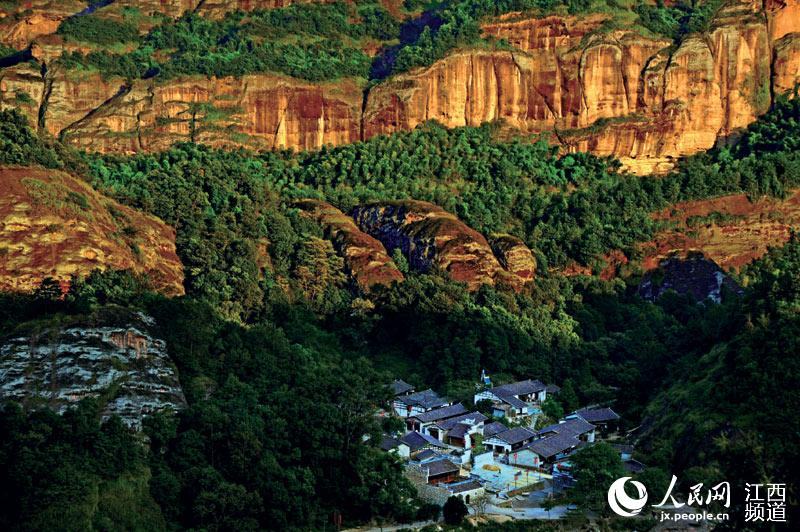 ���ô������ڽ���ӥ̶����ɽ��Ϫ���ϡ�