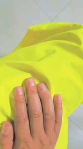 电动车车主违章拒检 摔车堵路掰断交警手指(图) 电动车车主违章拒检 摔车堵路掰断交警手指(图)