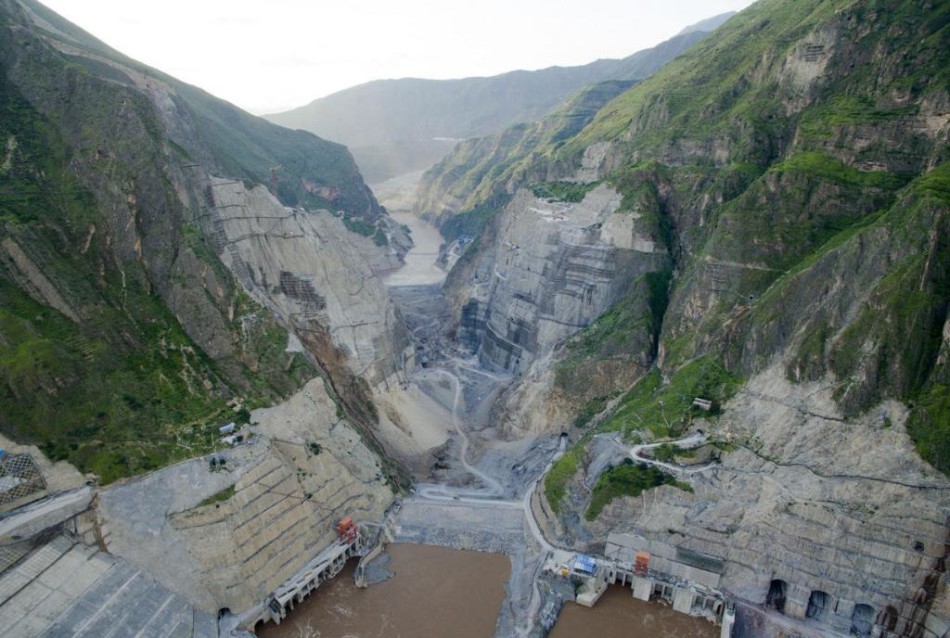 ���Ľ�ɳ���ݼ���վ ������ˮ��ˮ��Ⱥ