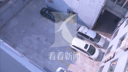 而胡某被送入医院后,抢救约半小时即宣告生命体征消失不幸死亡。