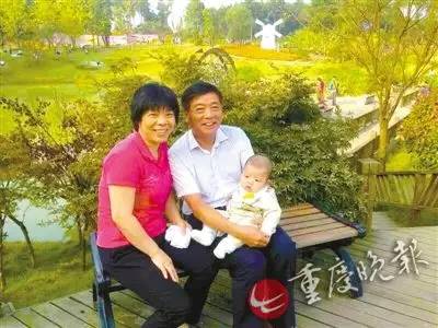 重庆一婆婆朋友圈共有1620条小视频 全是孙子