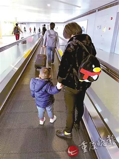 重庆一婆婆朋友圈共有1620条小视频 全是孙子