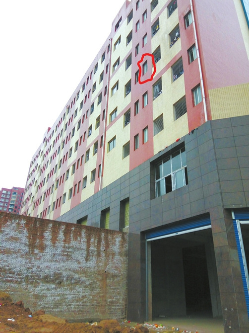 ��ĳ��׹��������¥����Ȧ��ע�ĵط�������׹���Ĳ�����̨��