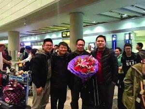 乘客高空制服冲撞驾驶舱暴徒当事人:并非壮举