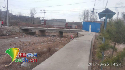 刘水明在任期间为村里修的路桥。本人供图