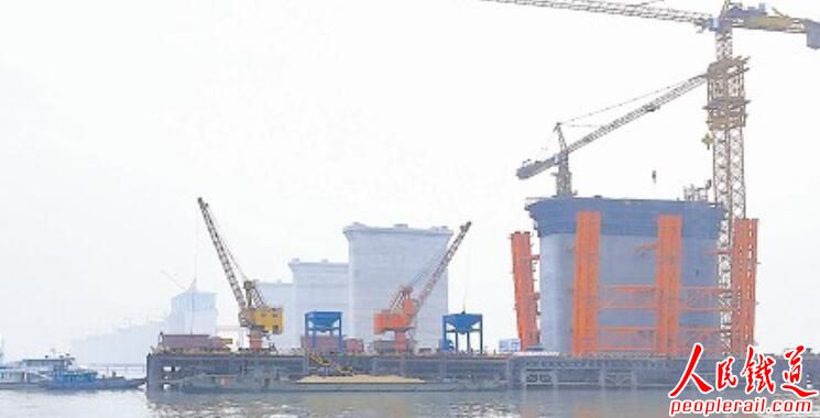 新春走基层:天堑波澜“第一跨” 新春走基层:天堑波澜“第一跨”