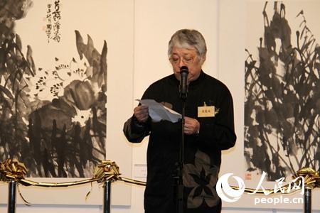 �ܹ������黭չ��Ļ��ʽ���¸�л�ǡ�����Ӱ�������꣩