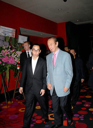 93������κ���ٶ���Ժ ��һ�˶����ļ���(��ͼ)