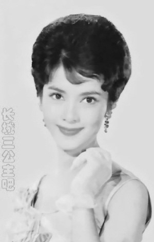 �ձ�����ϼ��̩������� ͼ�������������ĵ�һ��Ů����ͼ��