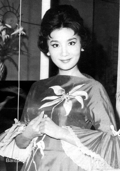 �ձ�����ϼ��̩������� ͼ�������������ĵ�һ��Ů����ͼ��