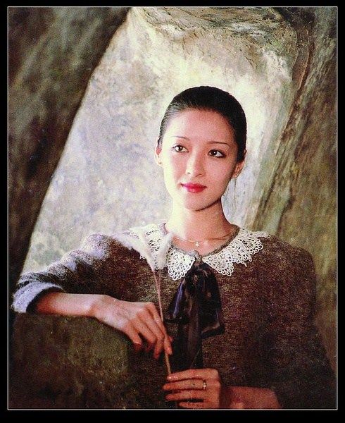 �ձ�����ϼ��̩������� ͼ�������������ĵ�һ��Ů����ͼ��