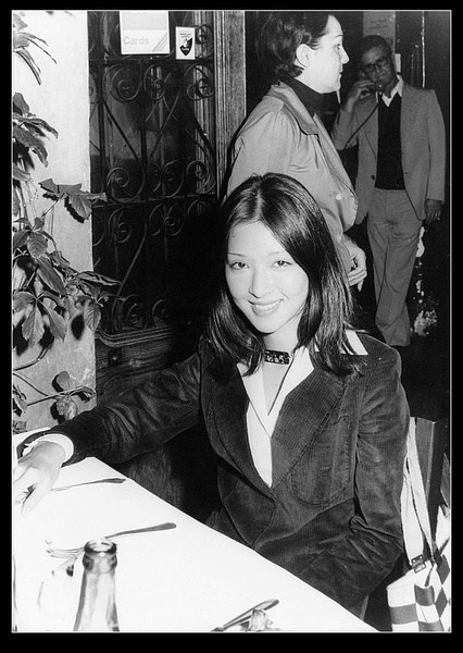 �ձ�����ϼ��̩������� ͼ�������������ĵ�һ��Ů����ͼ��