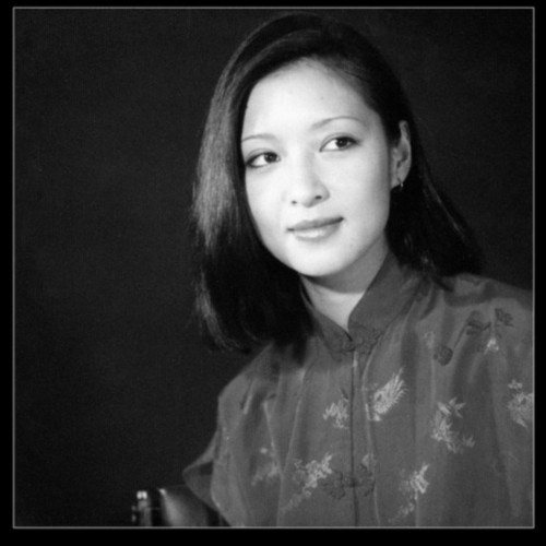 �ձ�����ϼ��̩������� ͼ�������������ĵ�һ��Ů����ͼ��