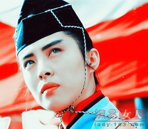 �ձ�����ϼ��̩������� ͼ�������������ĵ�һ��Ů����ͼ��