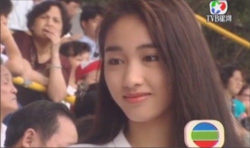 �ձ�����ϼ��̩������� ͼ�������������ĵ�һ��Ů����ͼ��